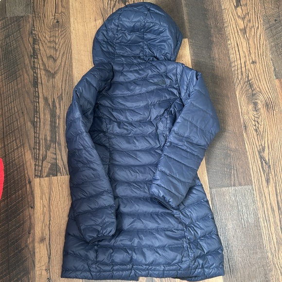 North Face midi puffer coat w/down insulation - Picture 7 of 9